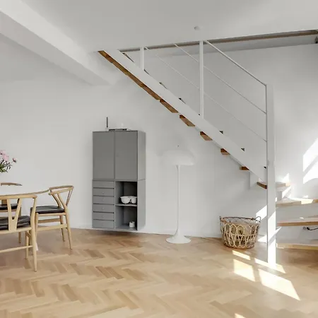 Дом отдыха Townhouse In The Heart Of - Possibility Of Own Parking Space *